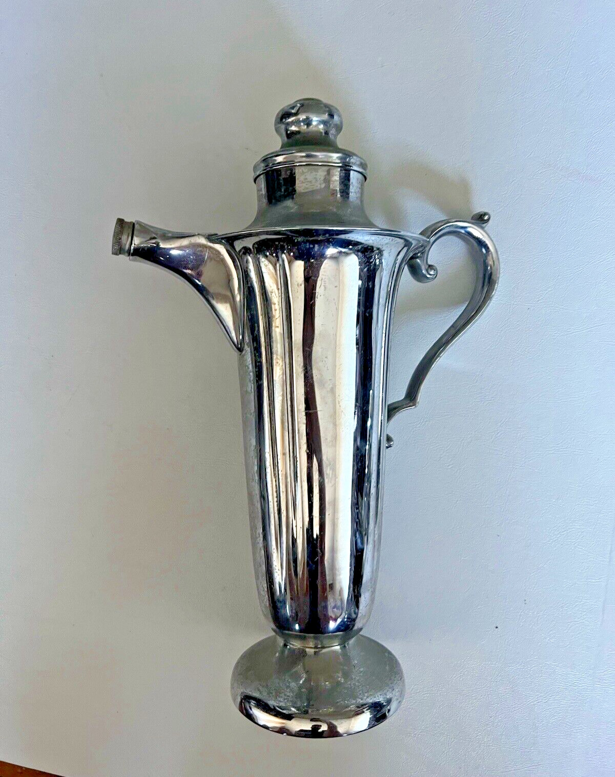 Vintage Art Deco Chrome Cocktail Shaker With Handle