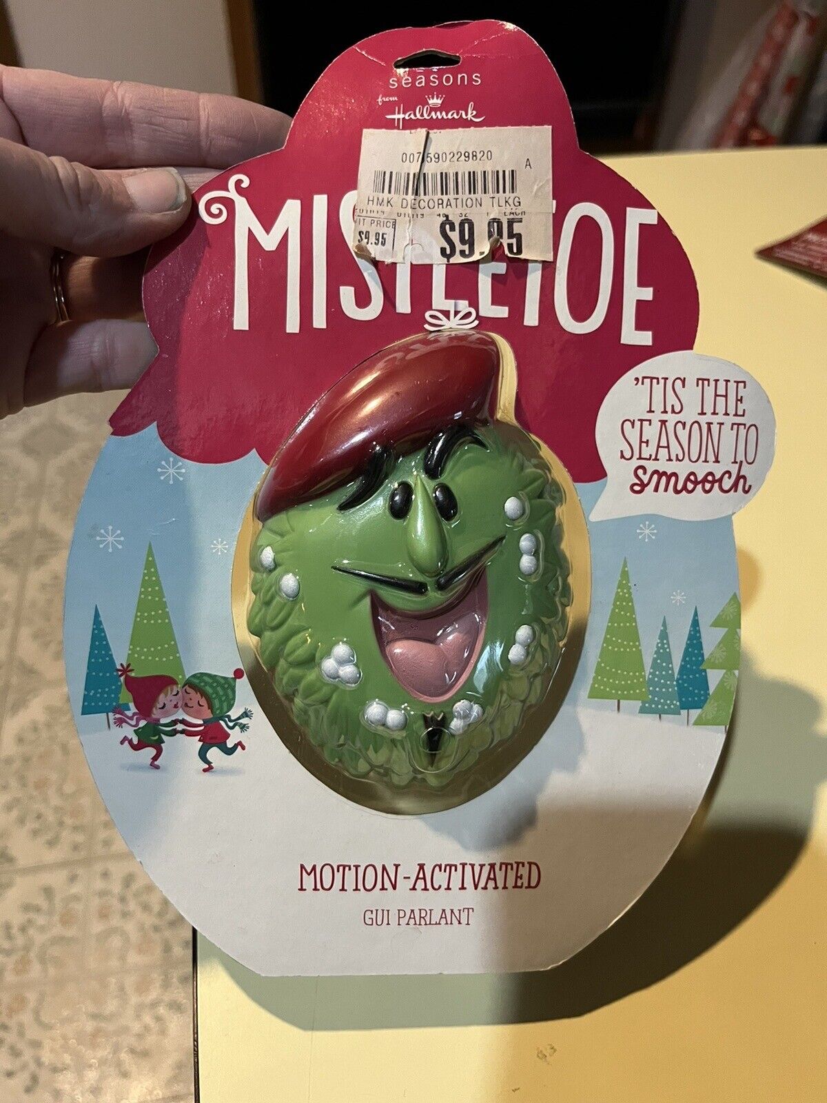 HALLMARK Talking MISTLETOE Motion Activated PARTY HOLIDAY French Accent RARE New