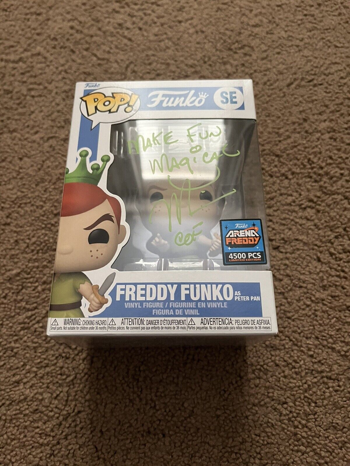 Funko POP Freddy Funko As Peter Pan (Arena Freddy 4500 PCS)(Signed/Mike Becker)