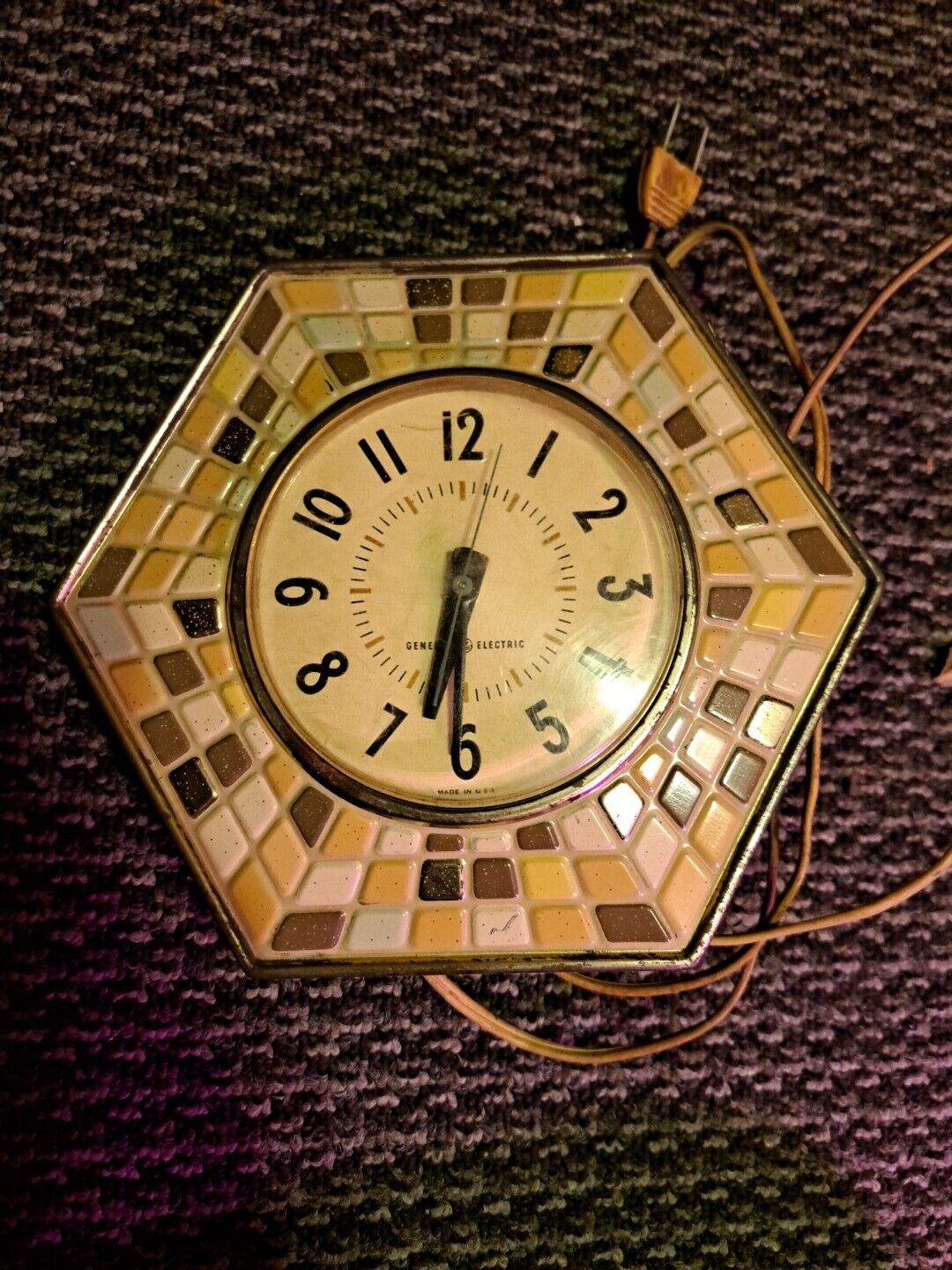 Vintage GE Kitchen Wall Clock Model 2118A Mosaic Tile Hexagon Mid-Century Modern