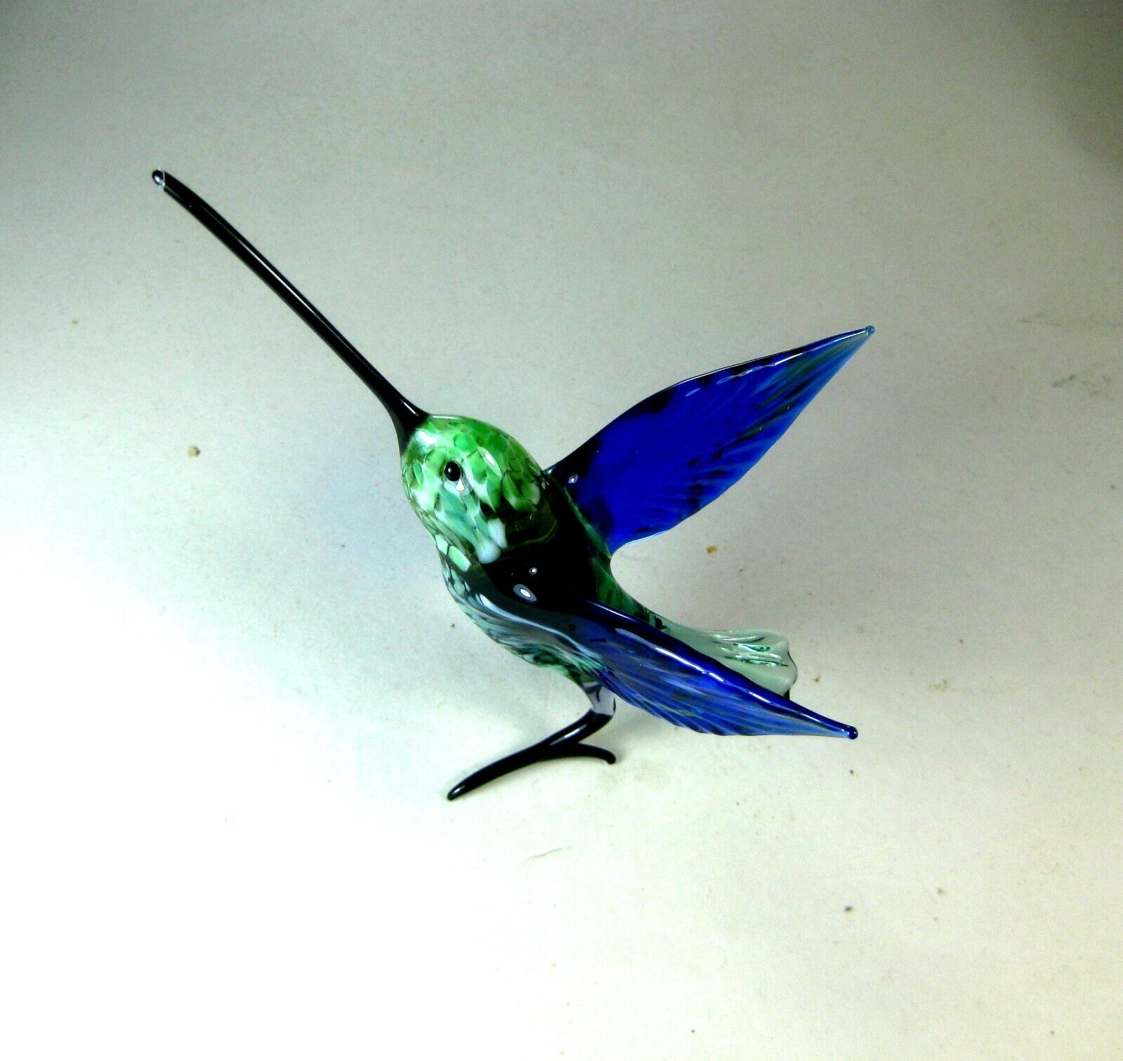 blown glass animal hummingbird blue green murano style figurine ornament 4.8