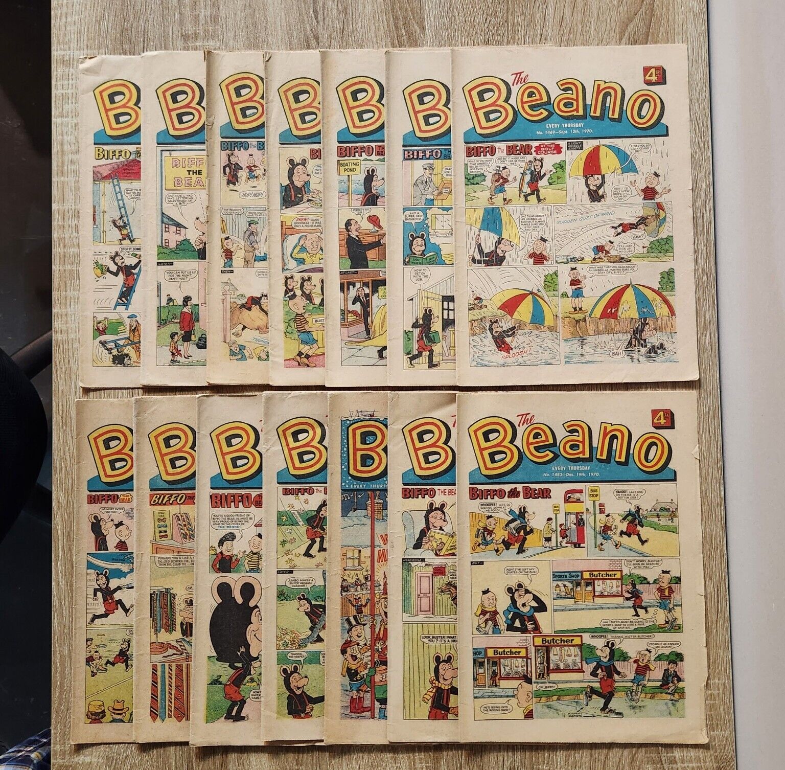 THE BEANO 14 Issues 1970's Newspaper Comic Strips - Dennis the Menace & Gnasher 