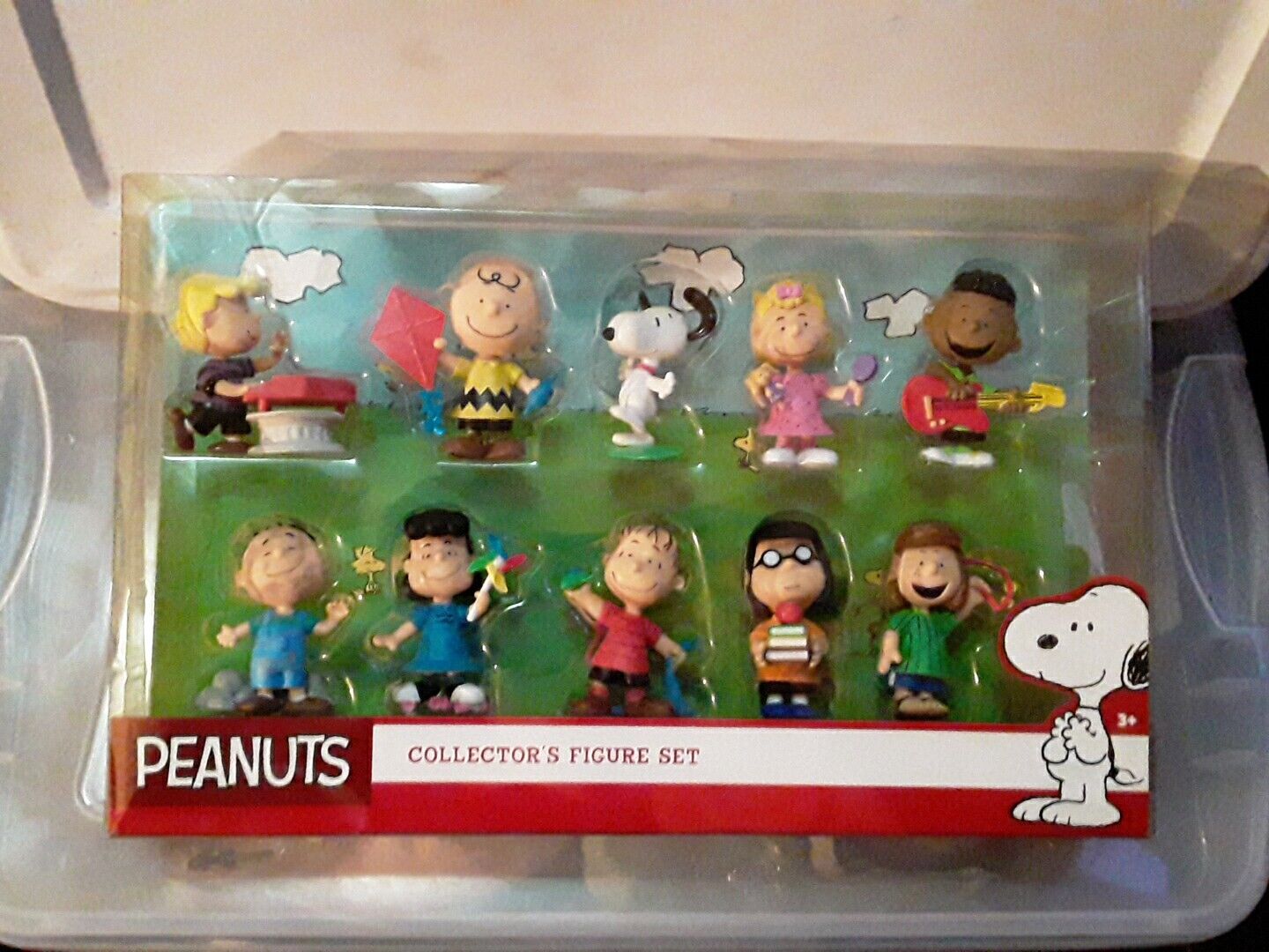 Peanuts Collector Set 10 Figures Just Play Snoopy Charlie Brown Linus Lucy Set