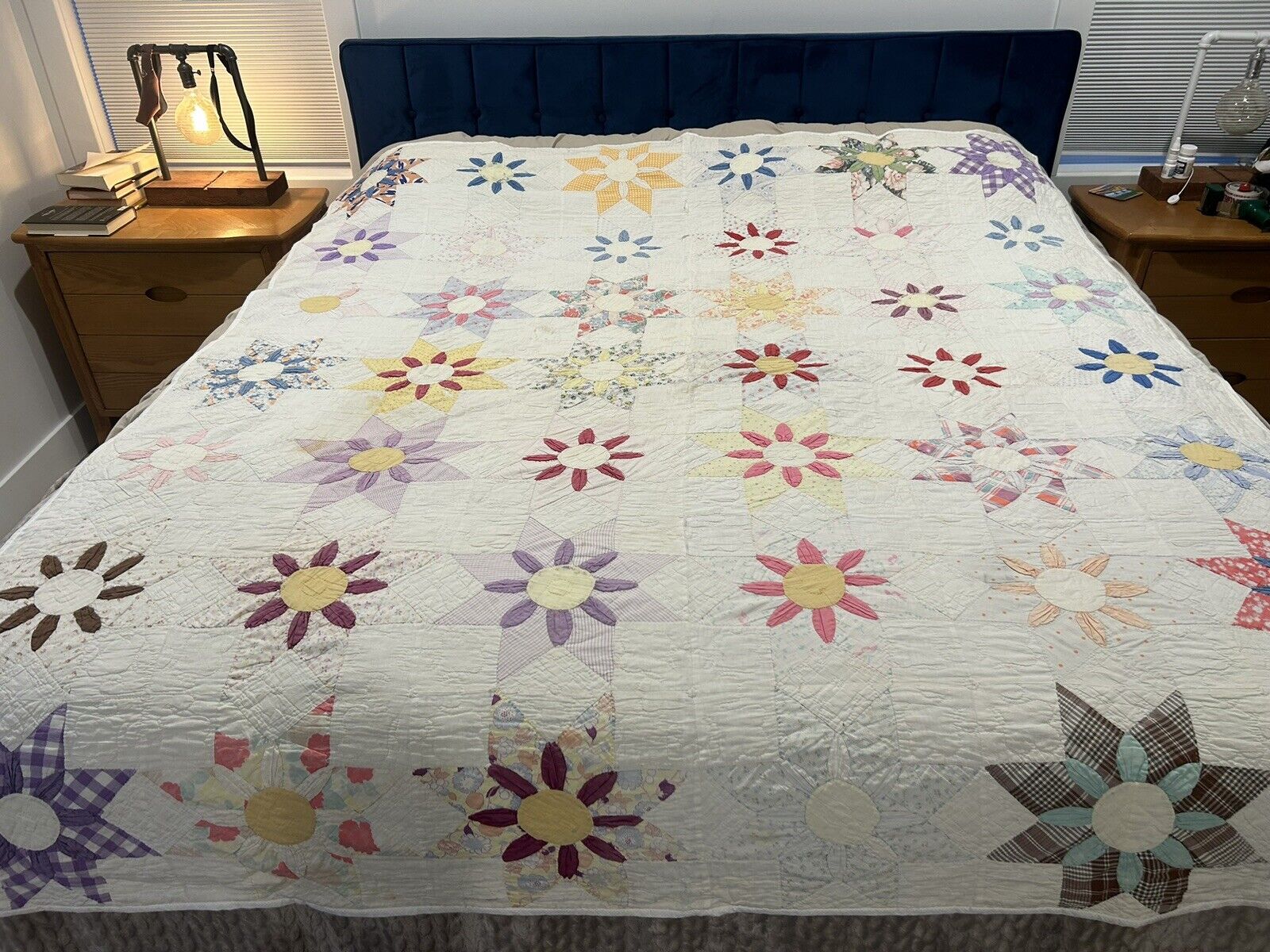 Vintage Twin Bed Size Patchwork Flower/ Star Quilt