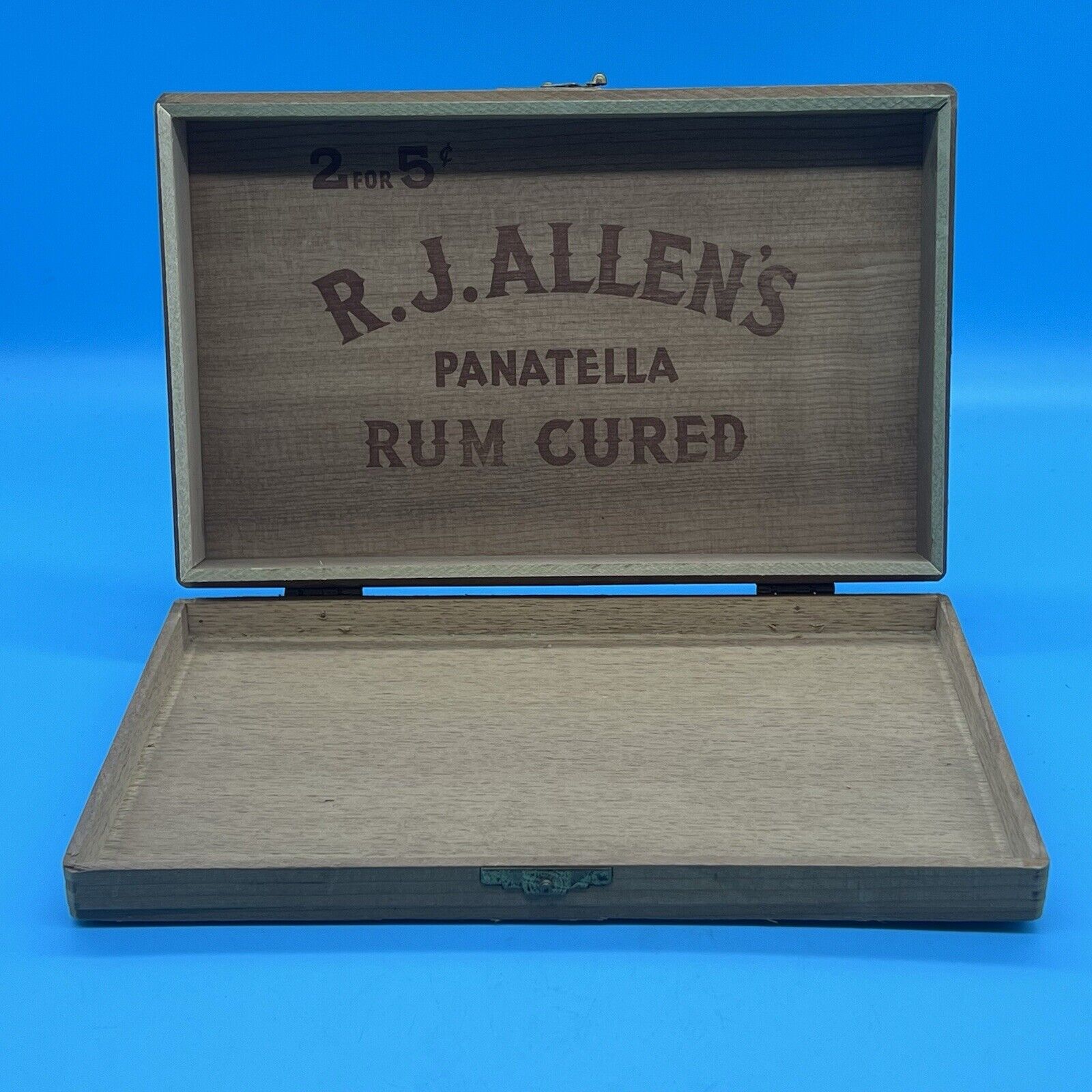 Vintage R.J. Allen Wooden Cigar Box