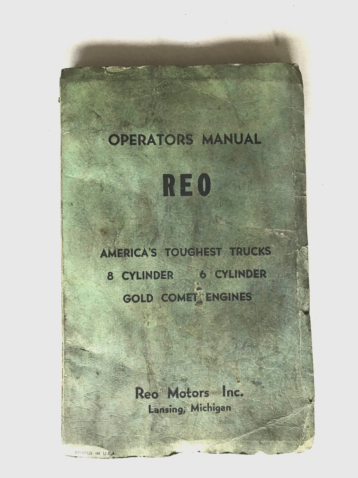 1930-40  REO TRUCKS OPERATOR\'s MANUAL 8 & 6 CYLINDER CAR AUTO MANUAL - 130 PAGES
