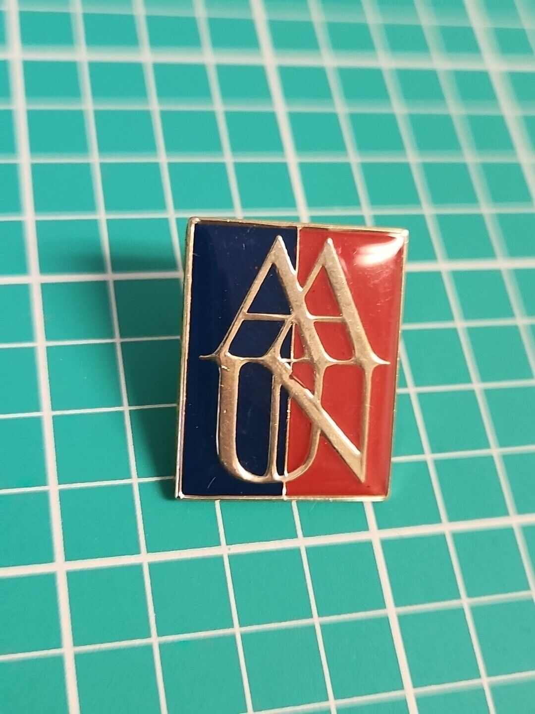 Vtg AA UN Red Blue Gold Tone Lapel Pin 