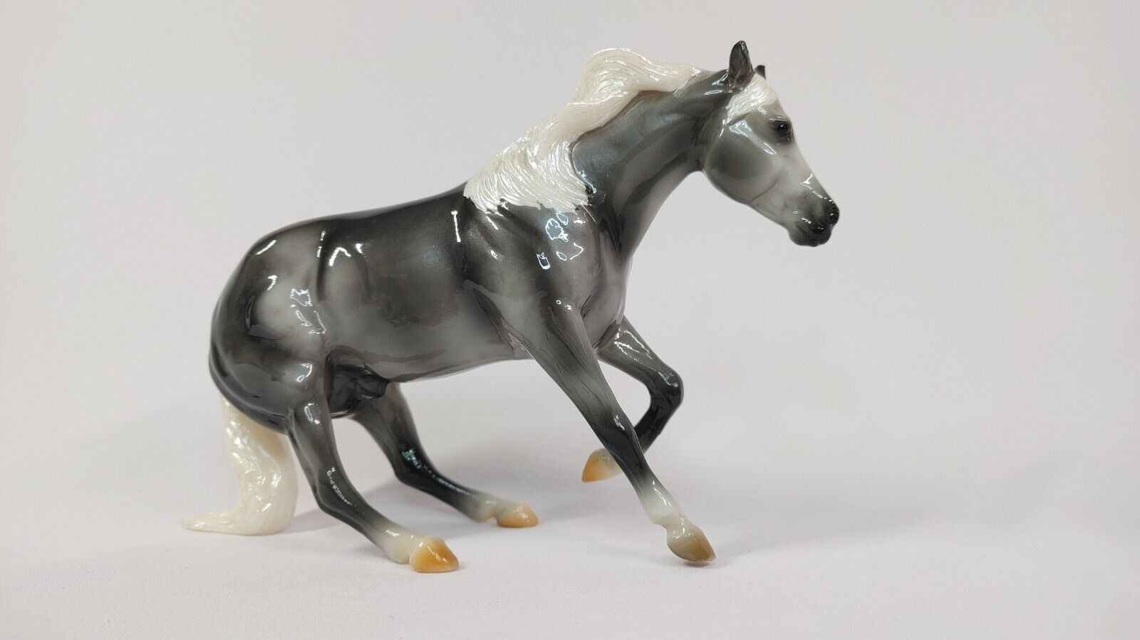 Breyer Horse 2021 Gambler Web Special 