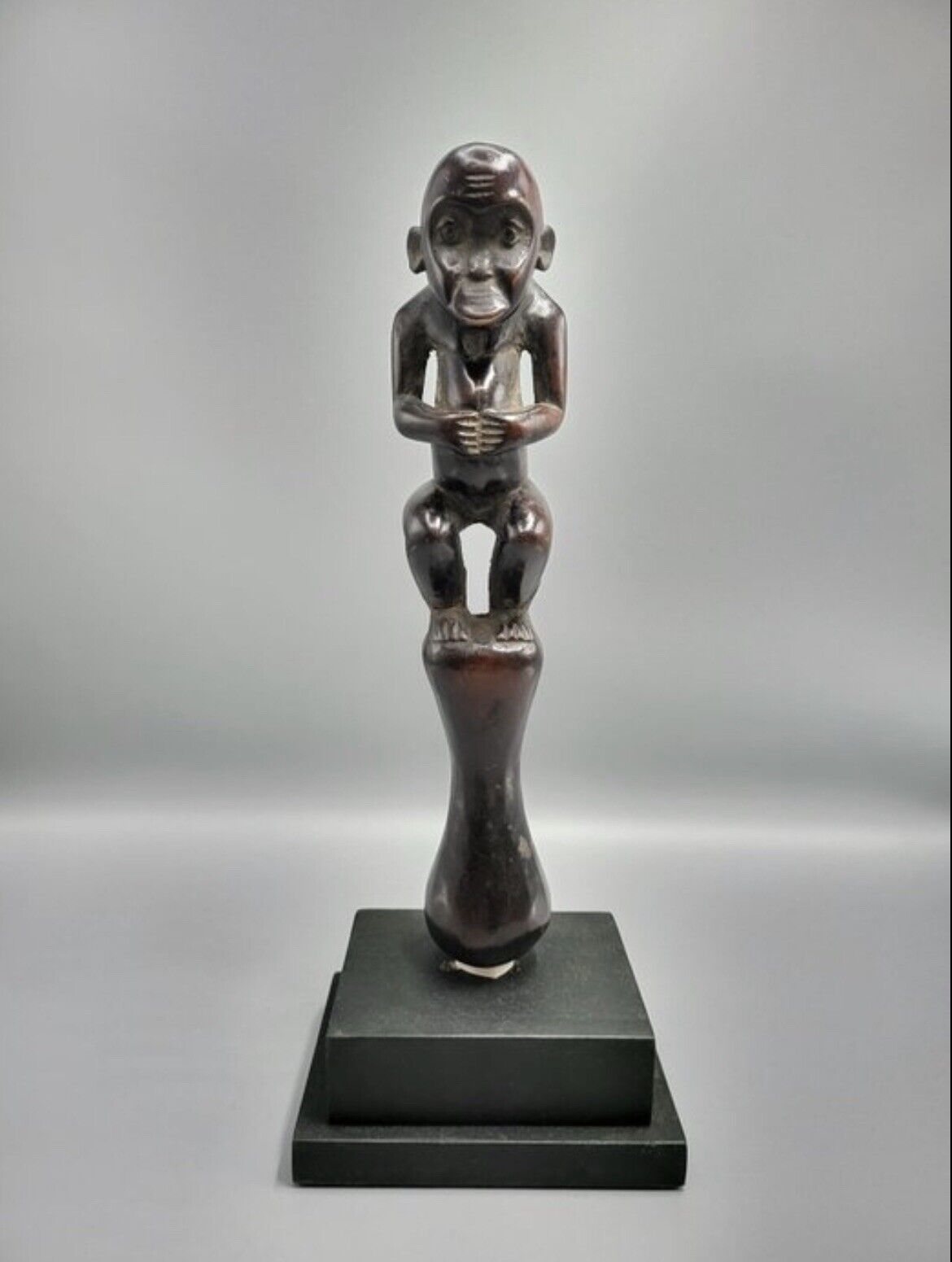 Singe - Cameroon African Monkey Motherhood Wood Carving 11.8 Inches Tall