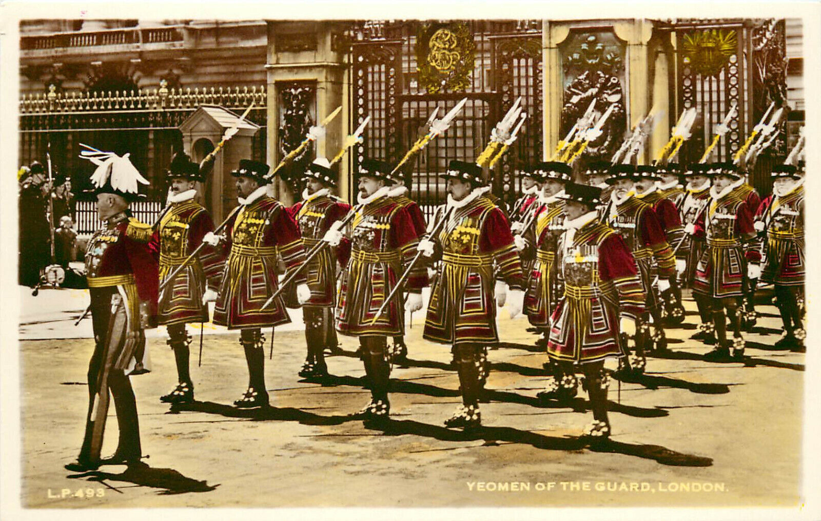 Vintage Postcard Yeomen of the Guard London England LP 493