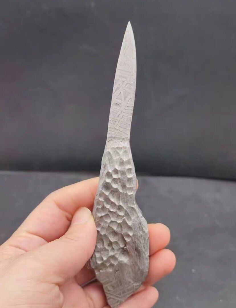 137.2g Rare Aletai iron Meteorite Knife shape meteorites slice Small knifes