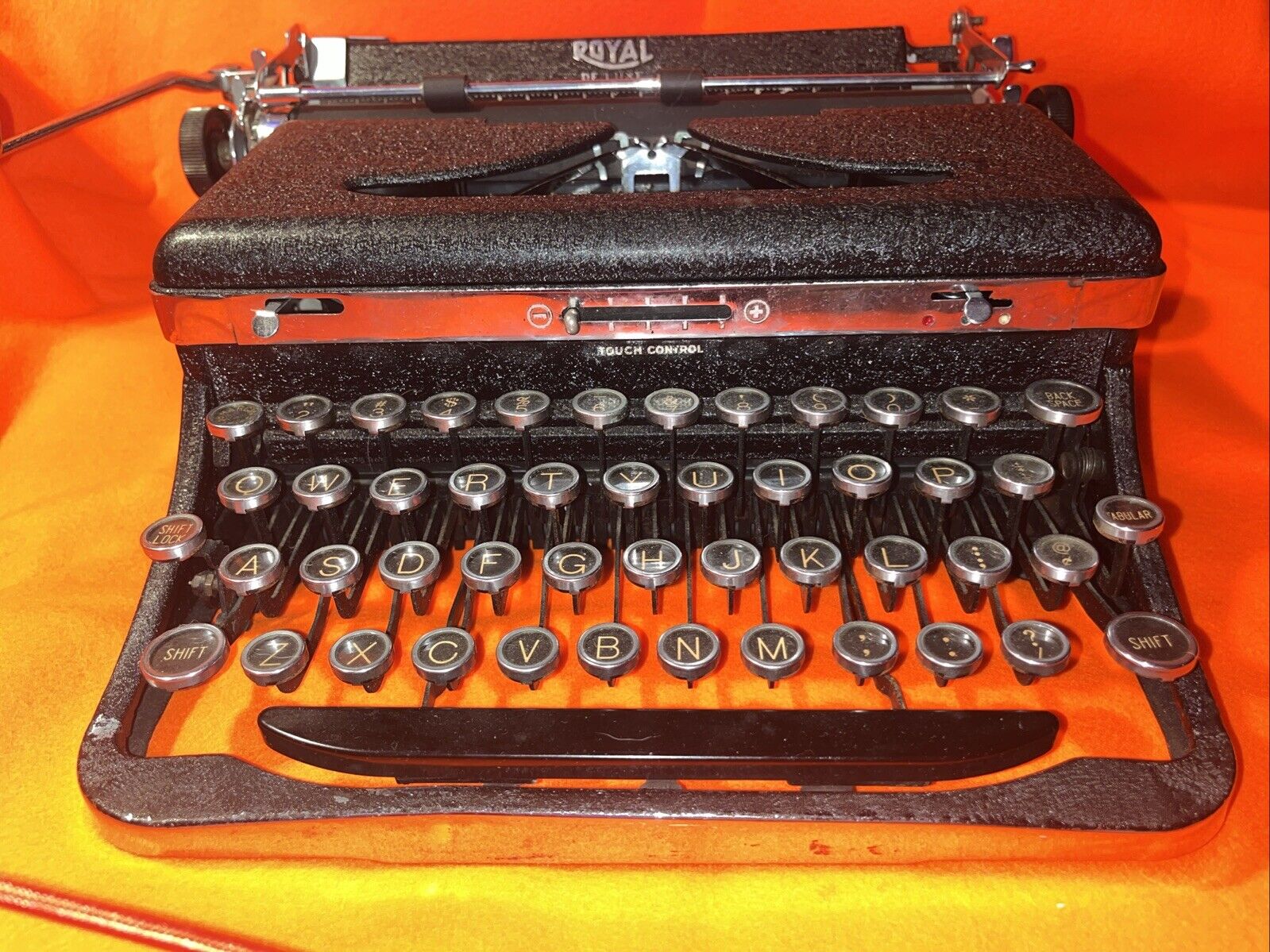 Stunning Vintage Royal DeLuxe Portable Typewriter Black 30s 40s decor Works read