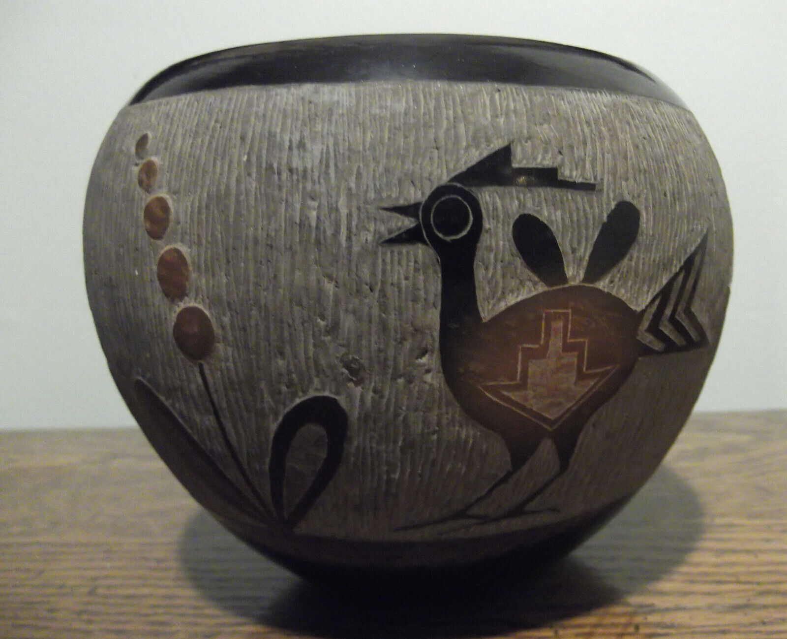 Rare Vintage Corn Moquino Santa Clara Native American Sgraffito Pottery Pot