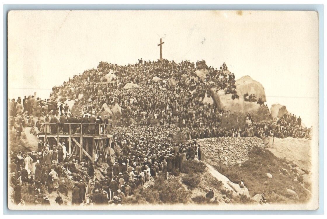1915 Mt. Rubidoux Easter Morning Service Riverside CA RPPC Photo Postcard
