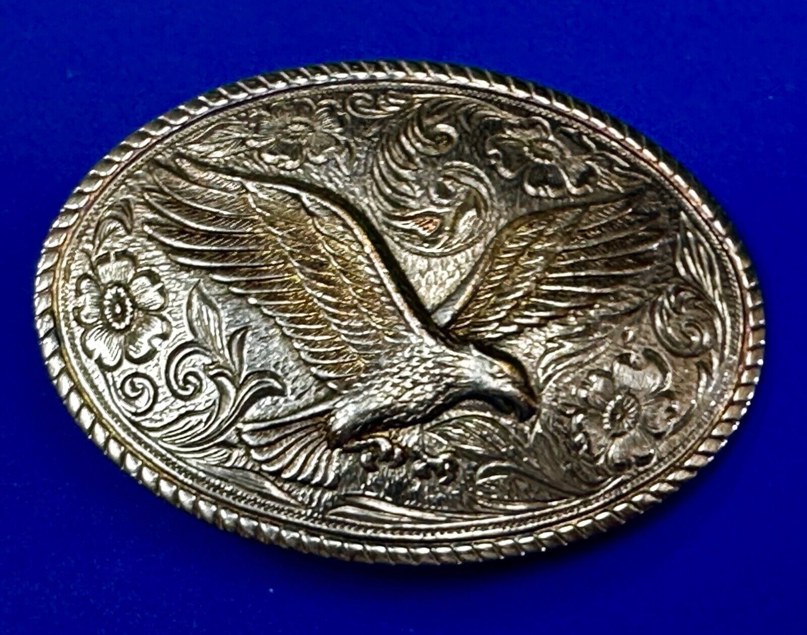 Flying hunting Eagle Solid Brass gold plated Heritage Collection Belt buckle
