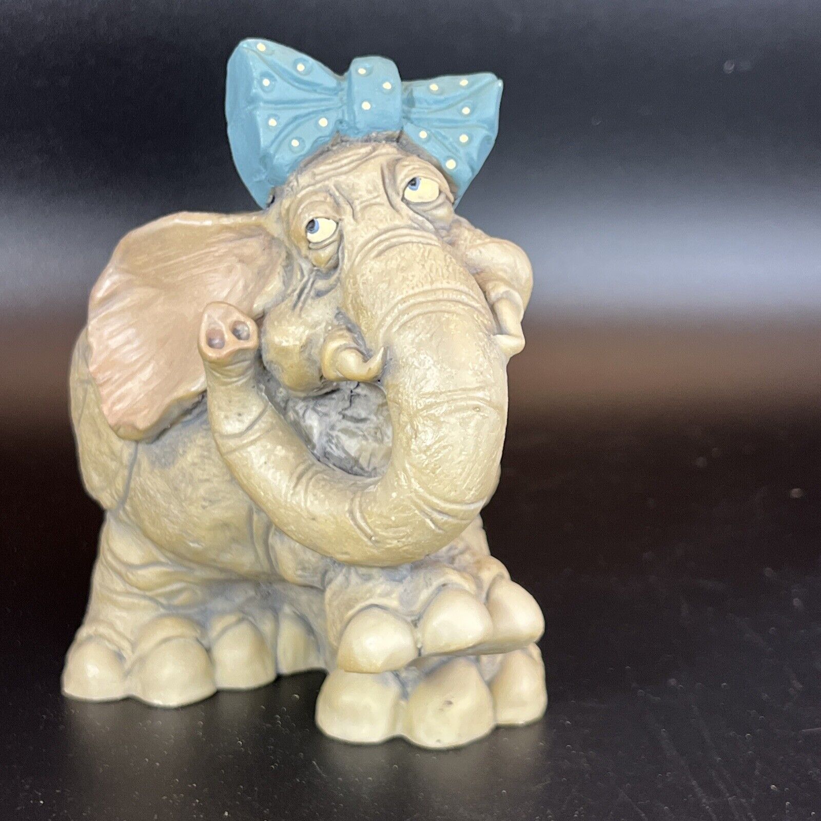 Frumps Elephant Figurine Sculpture Girl Bow D&D Studios Mansfield Texas