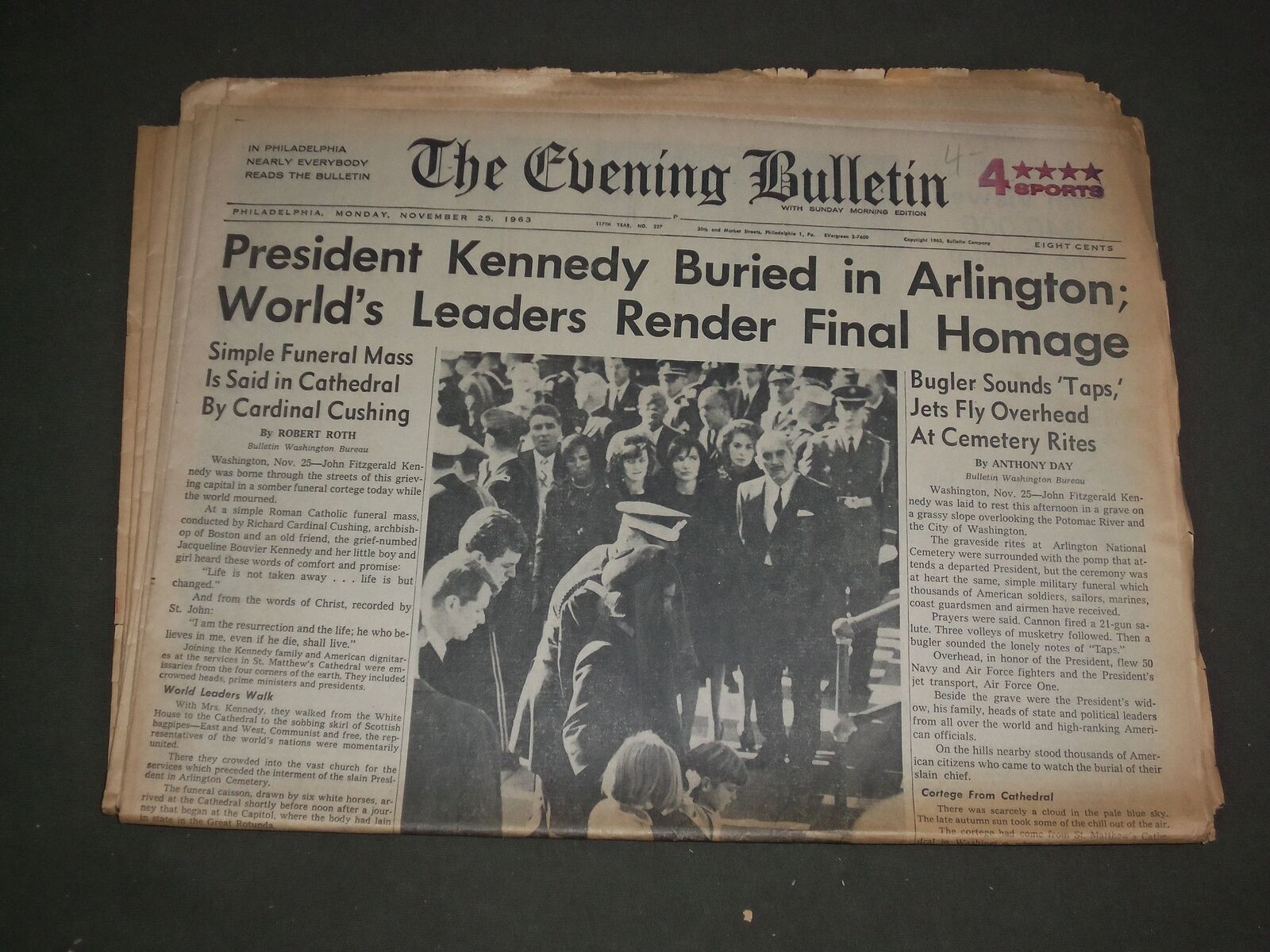 1963 NOV 25 PHILADELPHIA EVENING BULLETIN - JFK BURRIED IN ARLINGTON - NP 3169