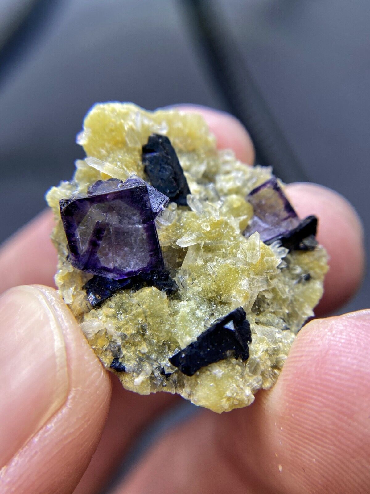 Rare！natural Anomaly purple border cubic fluorite and crystal，Inner Mongolia