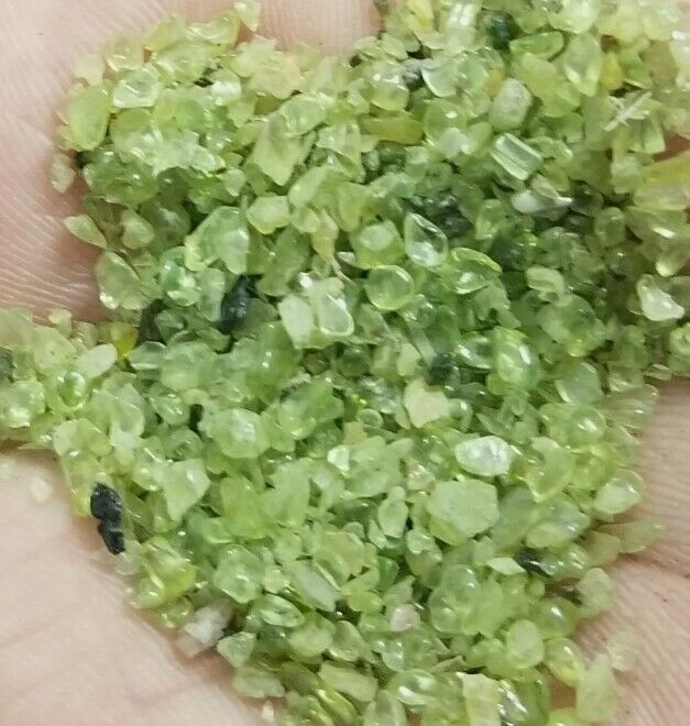 Hawaii Volcano green gems gemstones olivine peridot chrysolite 10g