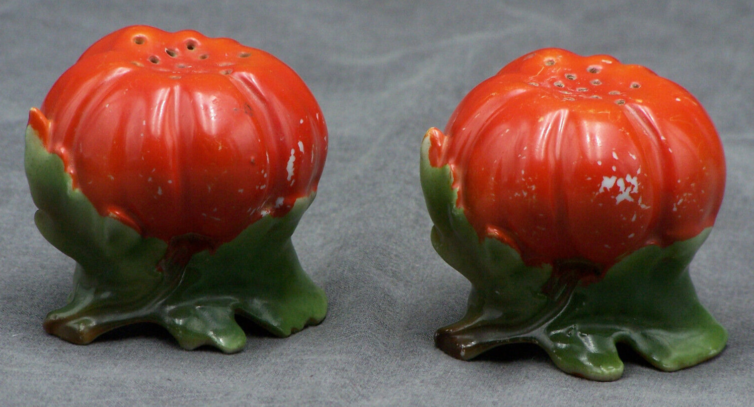 Vintage Tomato with Leafs Salt and Pepper Shakers