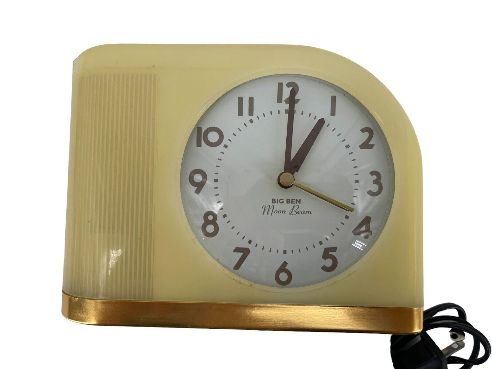 Moonbeam Westclox Mid Century Modern Alarm Clock Butterscotch Cream Face