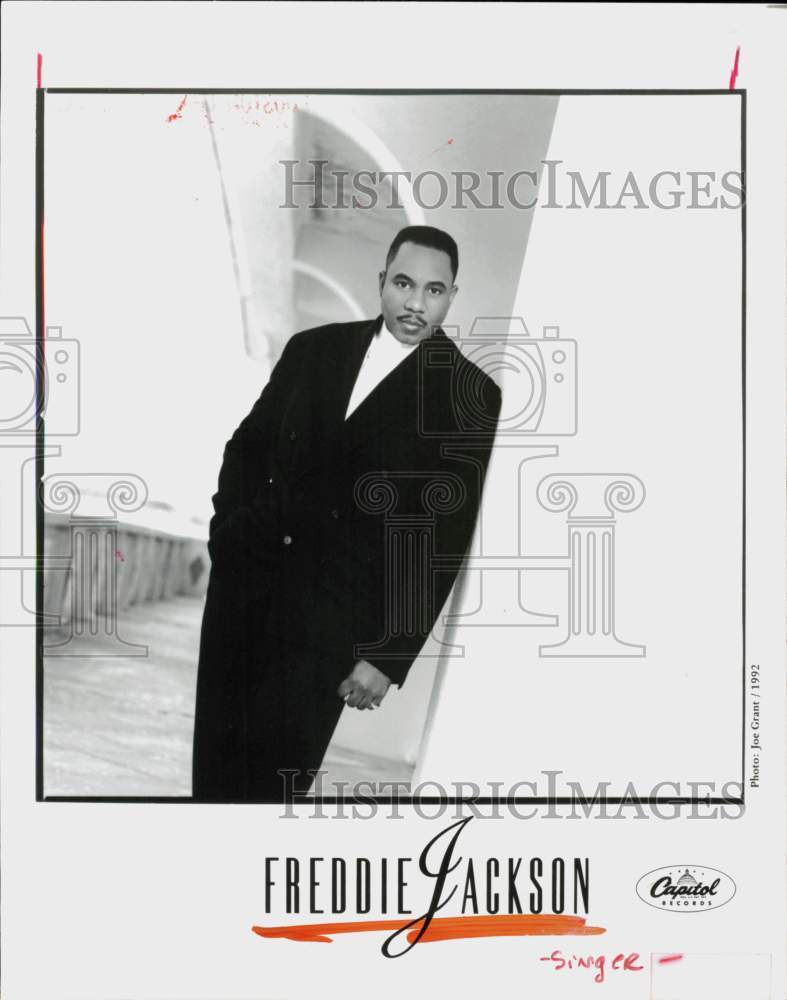 1992 Press Photo Singer Freddie Jackson - hcq45917