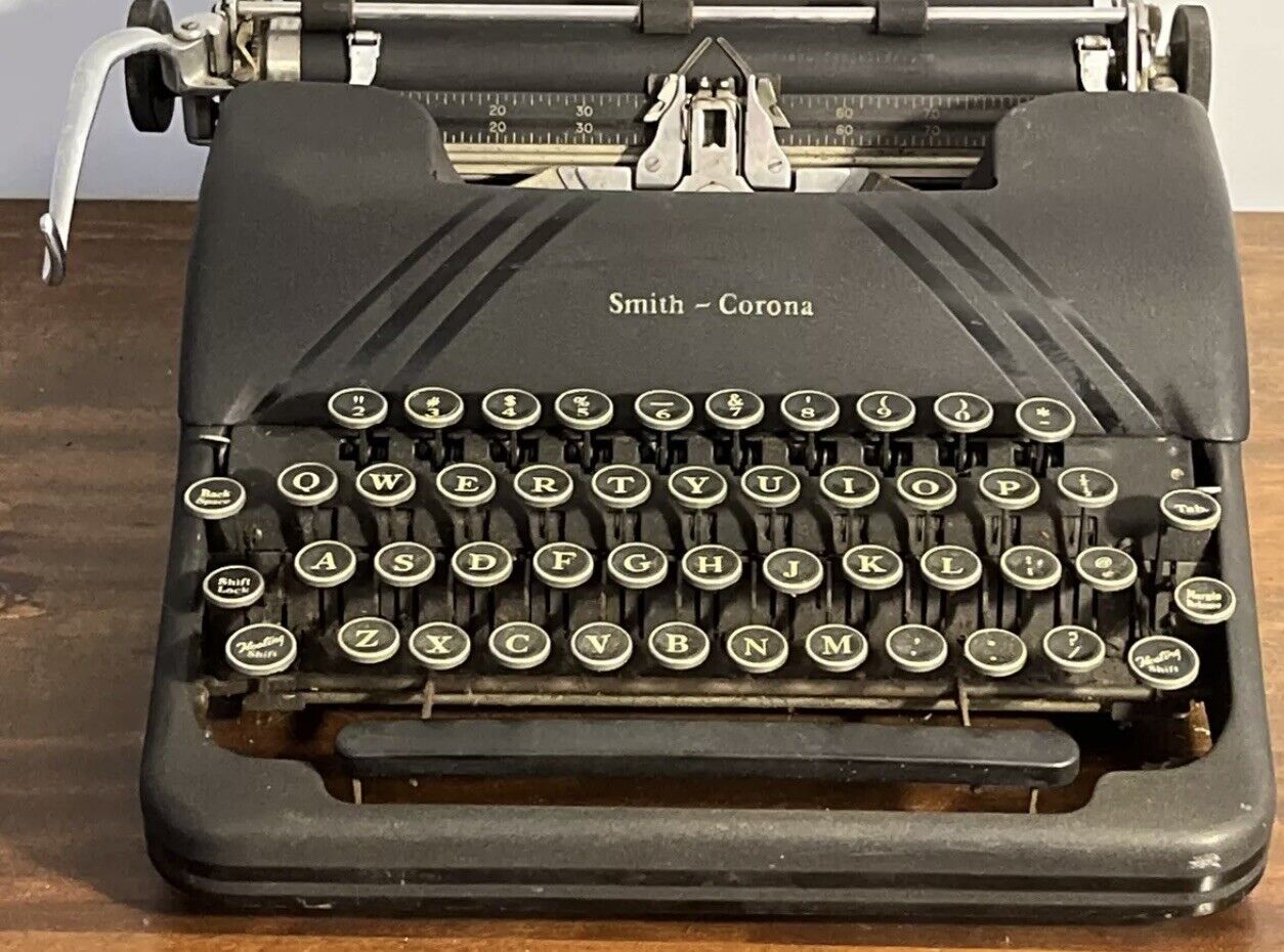 Vintage LC Smith Corona Silent Floating Shift Black Portable Manual Typewriter