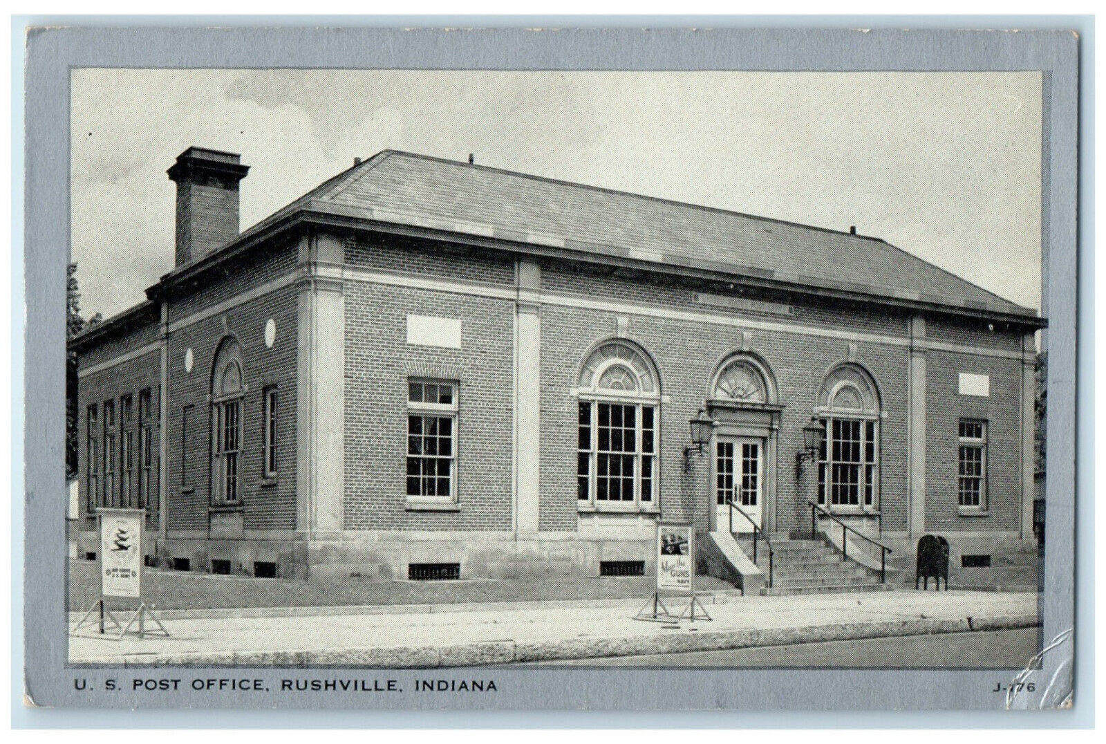 c1930's U.S. Post Office Rushville Indiana IN Vintage Unpsoted Postcard