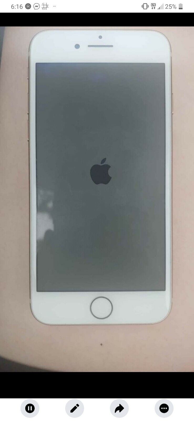 Apple iPhone 8 - 128GB - Gold (T-Mobile) A1905 (GSM)