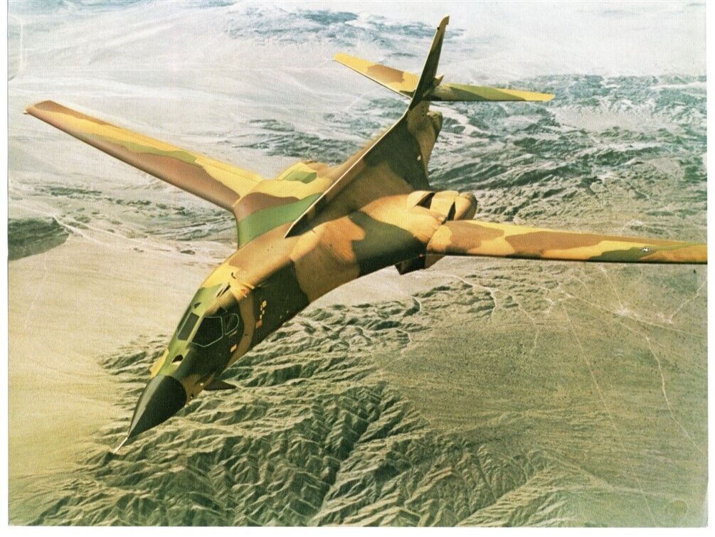 1986 USAF Rockwell B-1 Lancer Bomber Original Rockwell International Print #9
