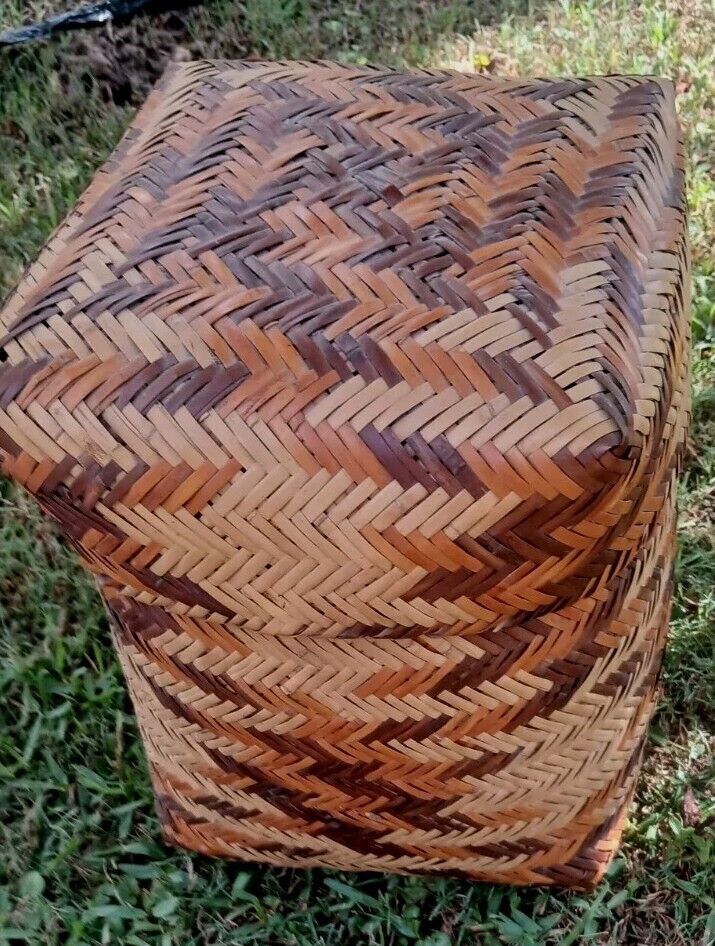 **  VINTAGE X LARGE CHEROKEE RIVER CANE DOUBLE WEAVE  BASKET QUALITY RARE HTF** 
