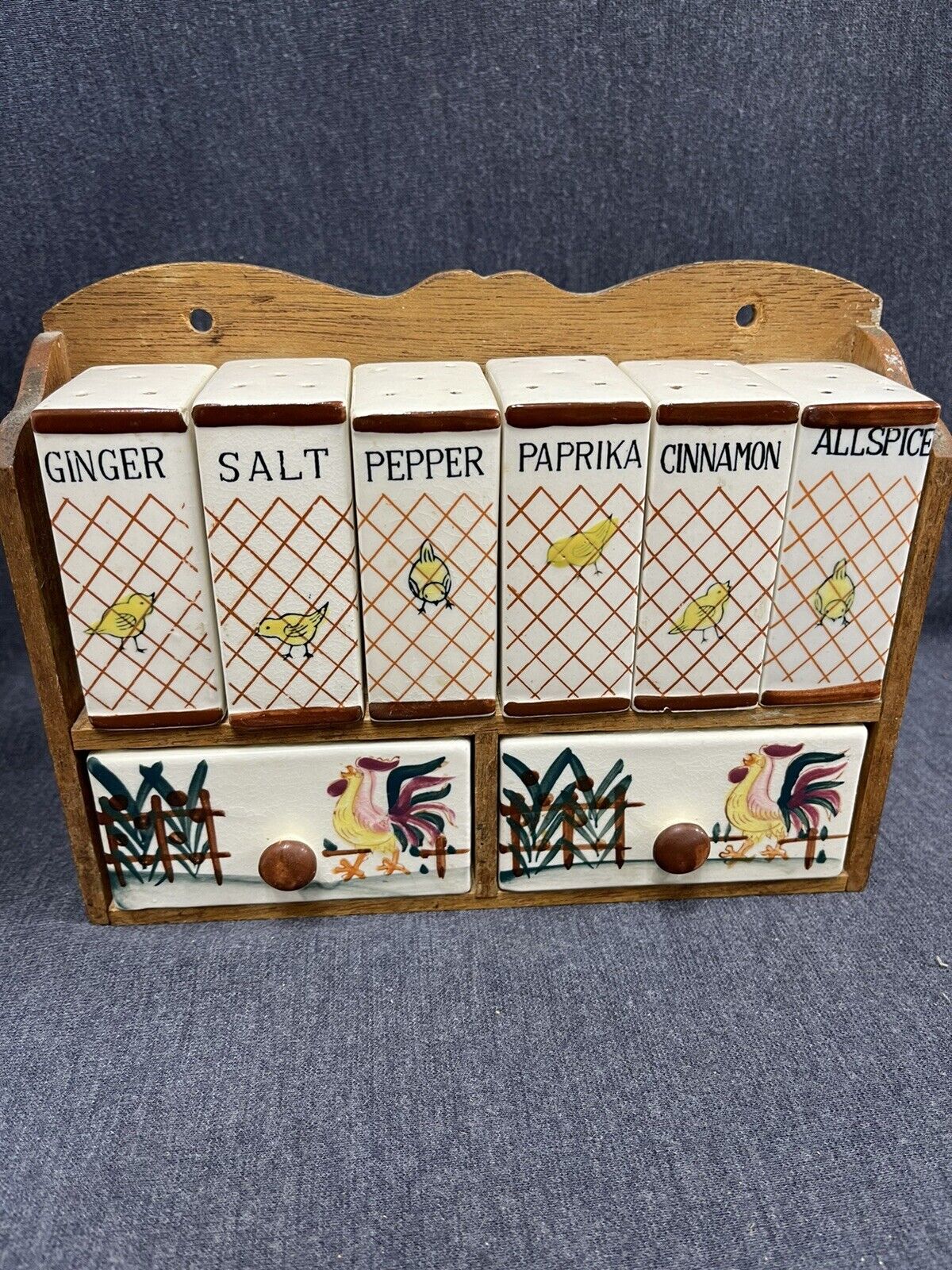 Vintage Fred Roberts Company Rooster Chicks Spice Rack Set Japan