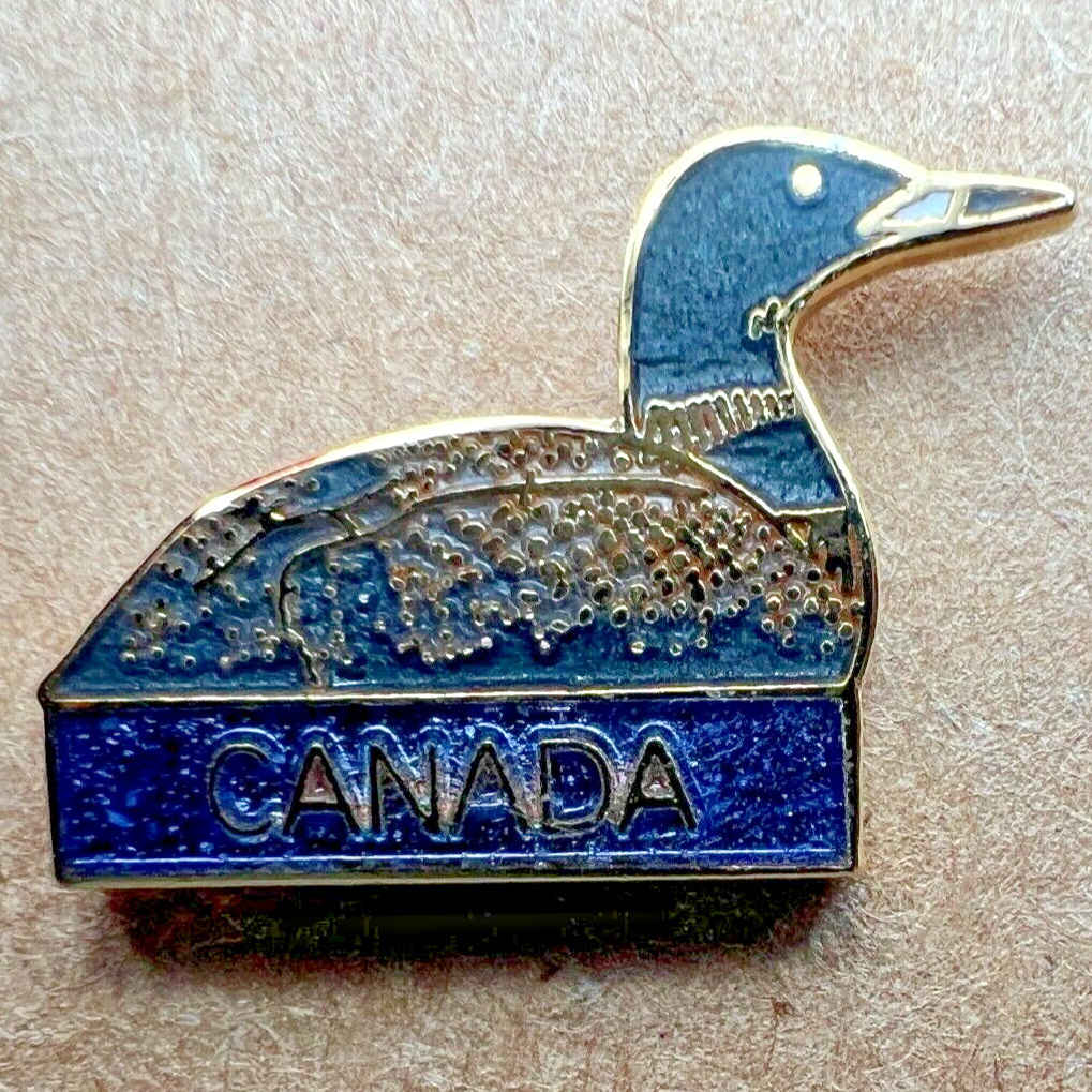 Vtg Lapel Pin Canada Goose Enamel Travel Souvenir Small Pin Jacket Hat Tac