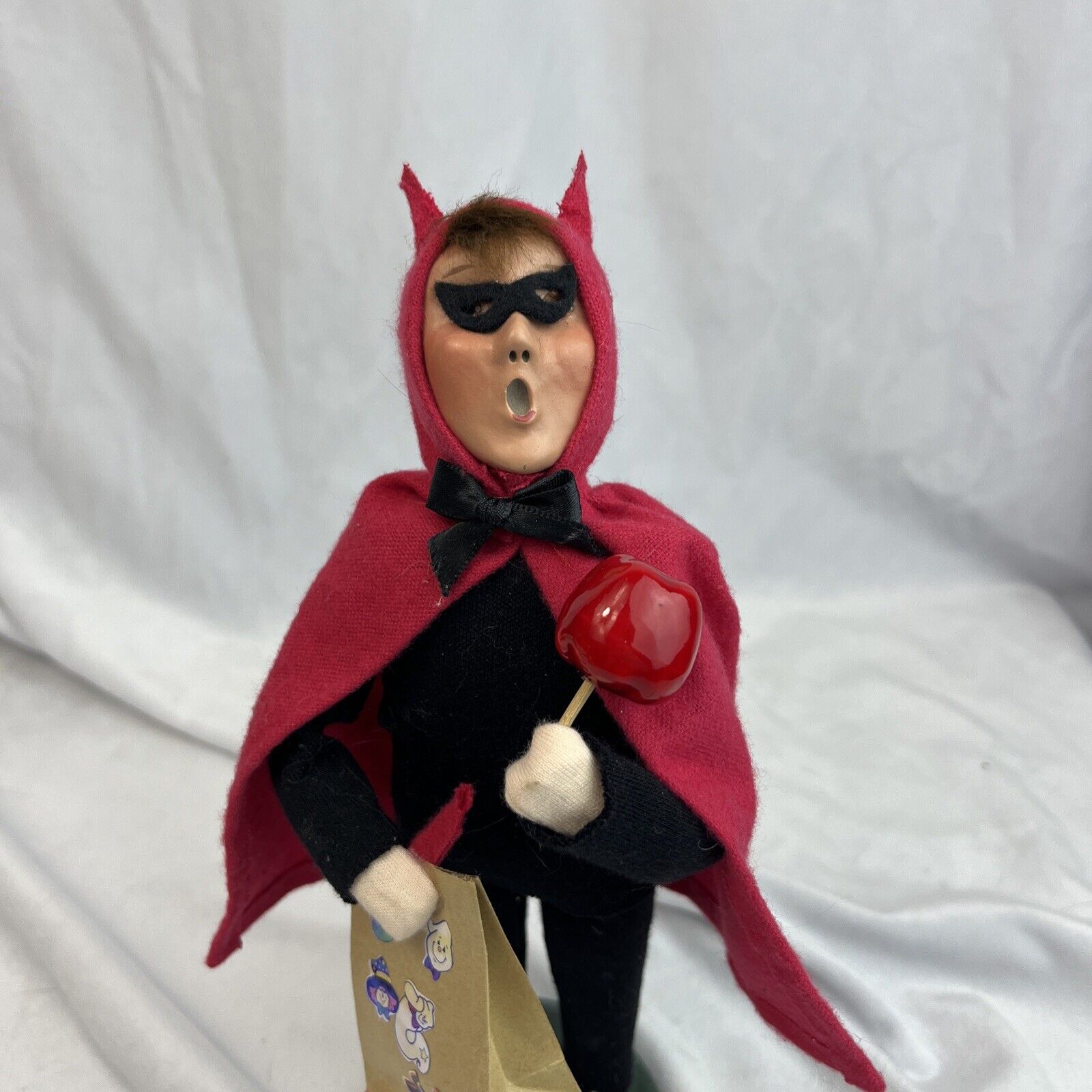 Byers Choice Halloween Trick or Treat Masked Devil Boy Candy Apple Bag 9in 2015