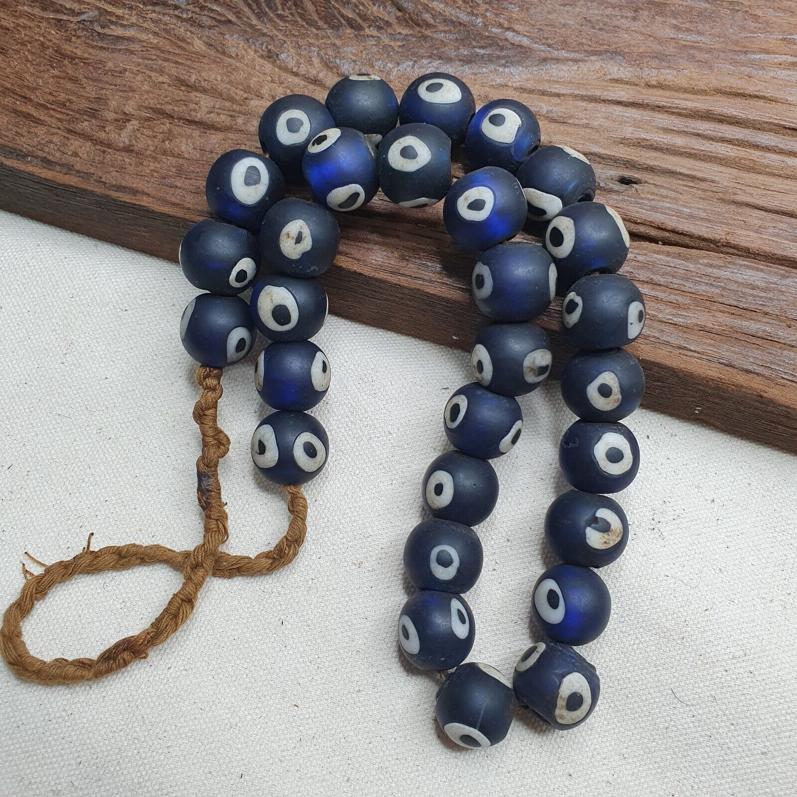 Amazing Vintage Evil-Eye old venetian-African Style Glass beads Strand 18-19mm