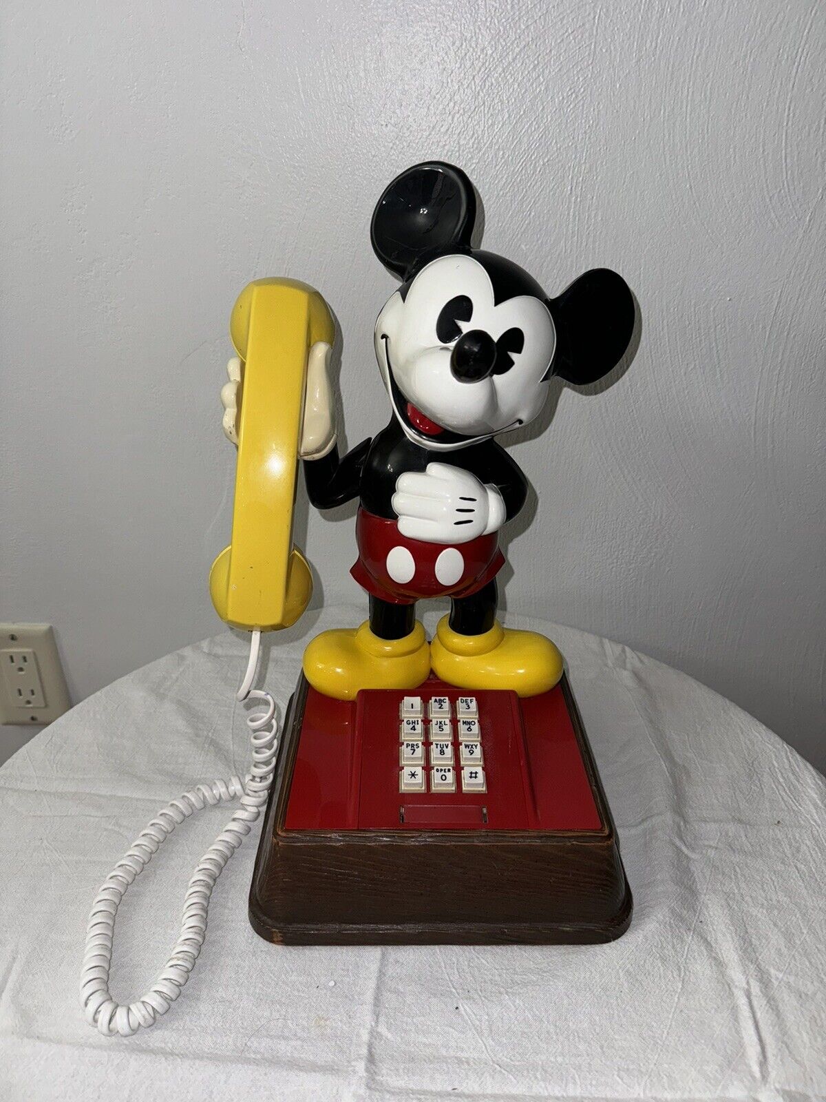 Vintage 1976 Walt Disney's Mickey Mouse Telephone - EXCELLENT