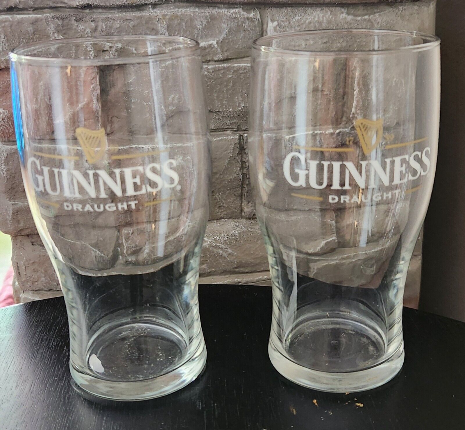 Vintage 2 Guinness Draught 20 Oz Beer Glasses