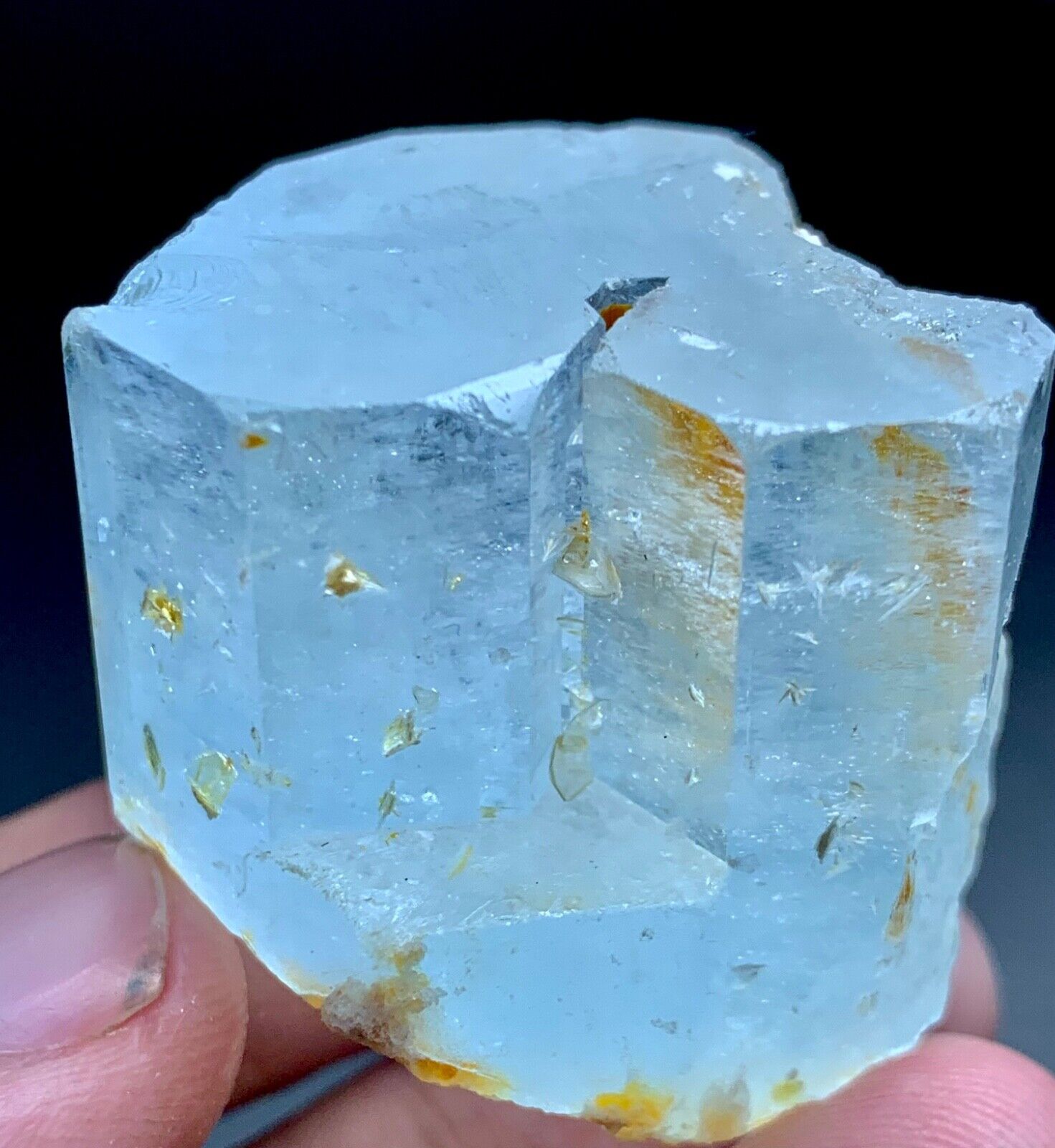 60 Gram Beautiful Aquamarine Crystal From Nagar Valley Pakistan