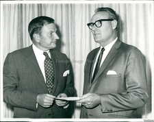 1970 David Rockefeller Chase Manhattan Bank Chair Ray A Watt Finance Photo 8x10 picture