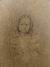 Vintage Portrait Antique Photo/CDV CabinetCard/Creepy Little Girl picture