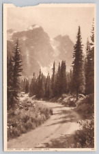 Postcard Moraine Lake Canada Dirt Auto Road With Antique Car Unposted RPPC picture