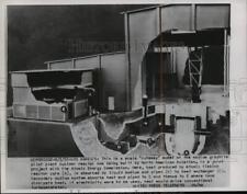 1955 Press Photo Model of sodium graphite pilot plant nuclear reactor picture