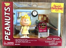 2002 Peanuts Sally Brown Classroom Playset Frowning NIB Sealed Sound Works picture