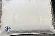 UNITED AIRLINES POLARIS BUSINESS CLASS MEMORY FOAM PILLOW WHITE CASE picture