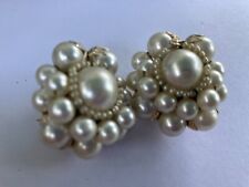 vintage estate japan faux pearl cluster clip on earrings picture
