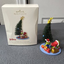 Dr. Seuss THE GRINCH Ornament A Smile Most Unpleasant 2008 in Original Packaging picture