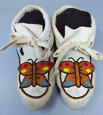 Vintage NORTHERN CREE /  ATHABASKAN INDIAN BEADED BUTTERFLY MOCCASINS 9