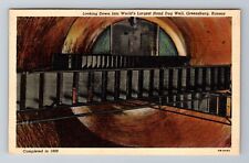 Greensburg KS-Kansas, Looking Down Into Largest Hand Dug Well, Vintage Postcard picture