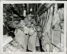1946 Butchers display large quantities of meat at Hearn's Department Store picture