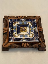 Beautiful VTG Mexican Talavera tile/trivet handcarved Wooden Frame Approx 6”x6” picture